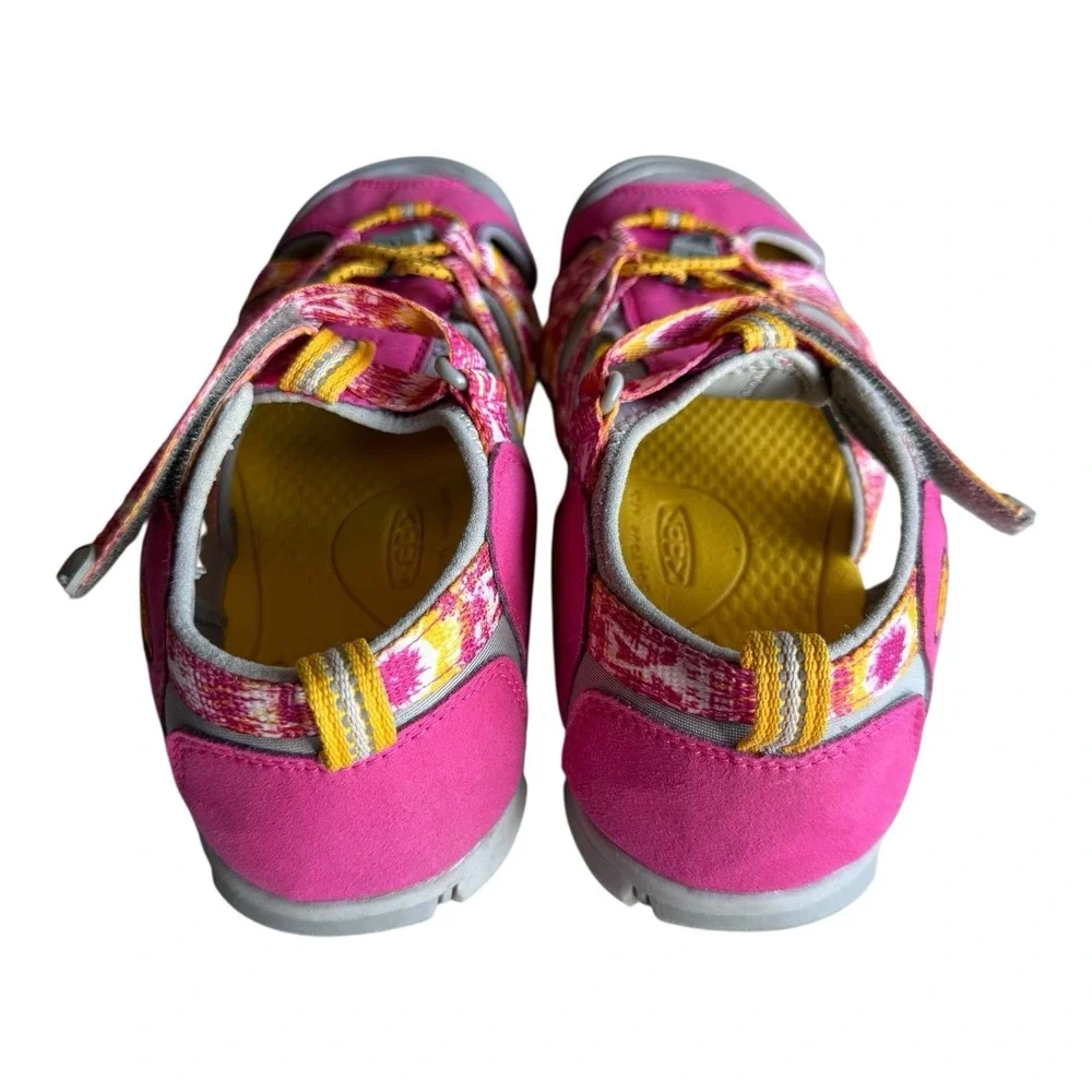 Keen Pink Seacamp II CNX Fisherman Water Hiking Sandals‎ Big Girls Size 5 Shoes